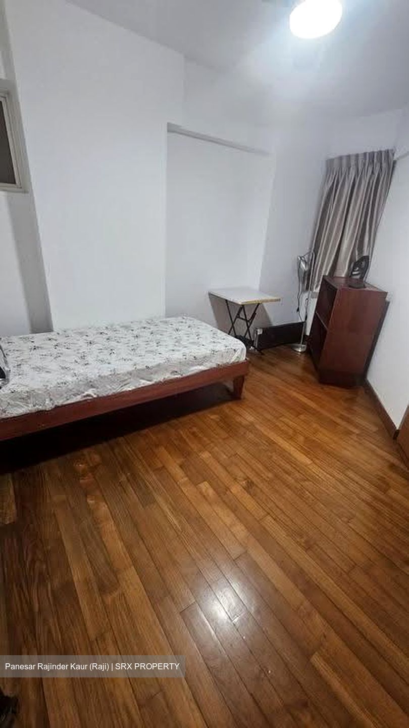 Melville Park (D18), Condominium #627384801